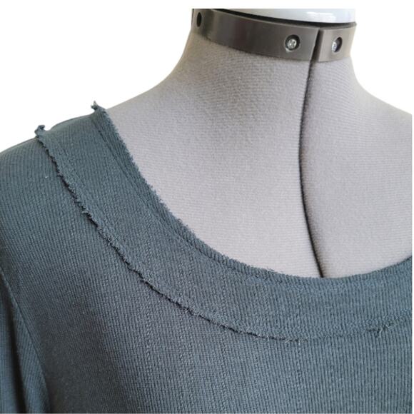 Knot Front Stretchy Long Sleeve Top Size Large Fine Ribbed Turquoise - Picture 3 of 6